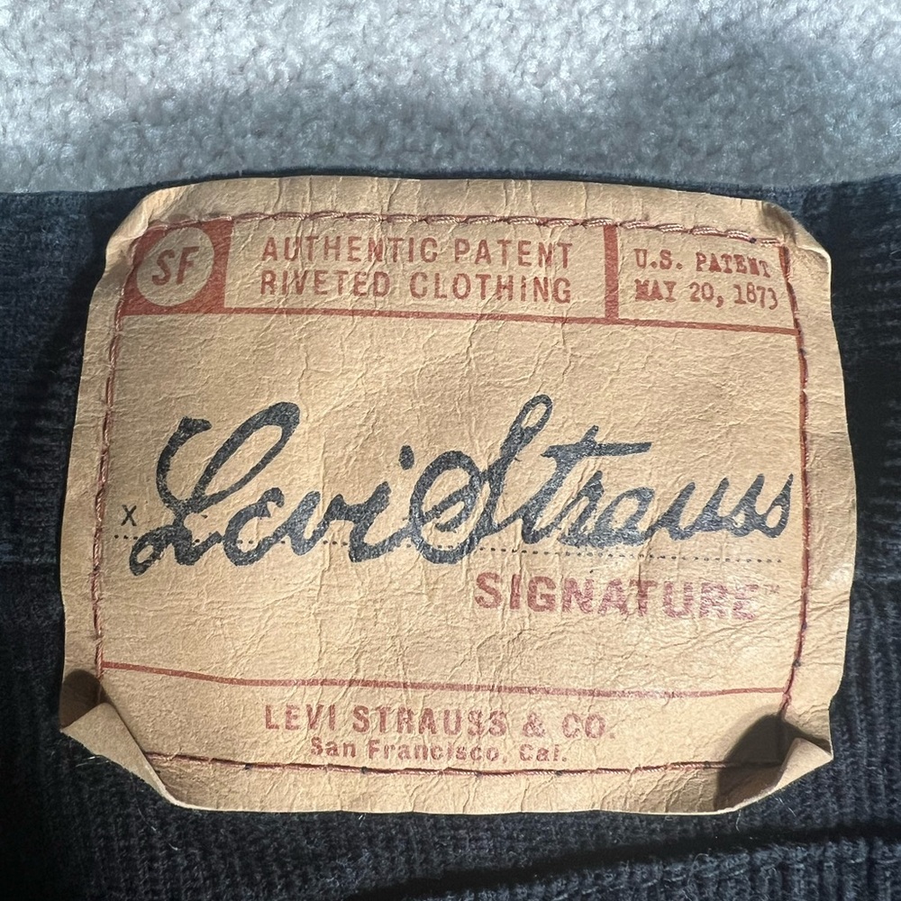 Levi’s black corduroy 36x34 - Picture 5 of 5